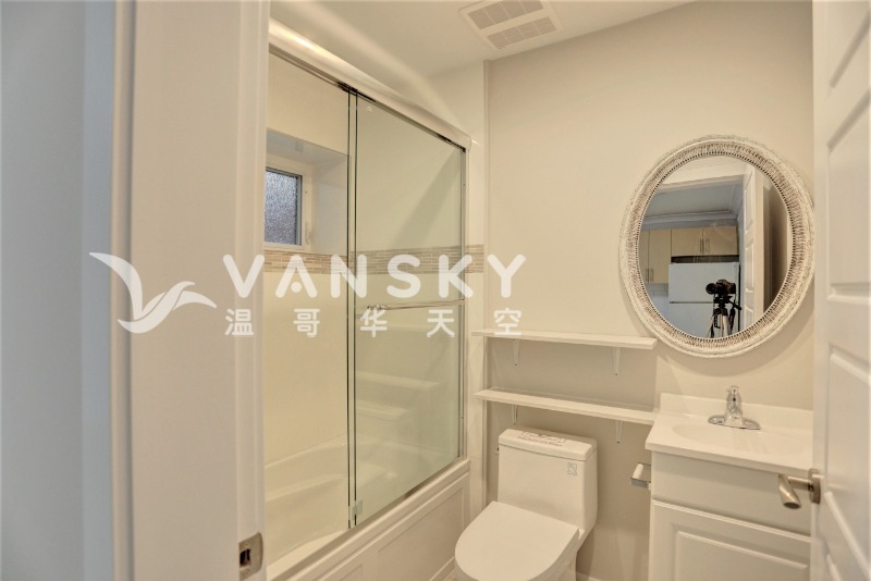 260428114008_4 lower 2 bd washroom.jpeg